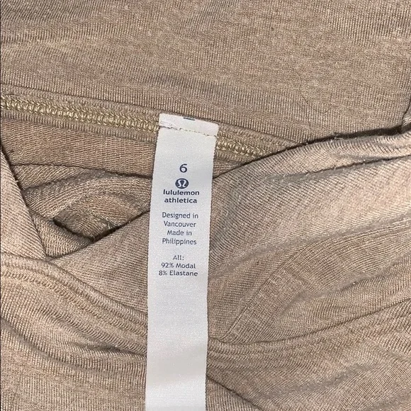 Lululemon crop hoodie - Picture 4 of 6